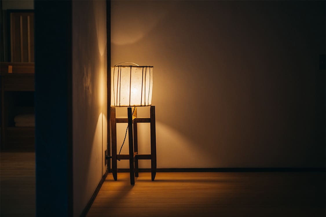 燈 4